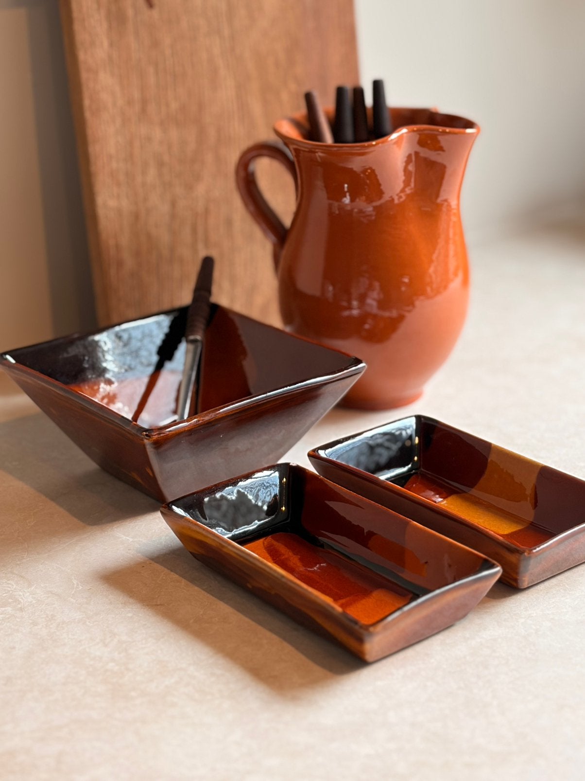 Tapasschaaltjes met kannetje en 5 vintage houten lepeltjes, Ophalen, Overige materialen, Overige typen, Zo goed als nieuw