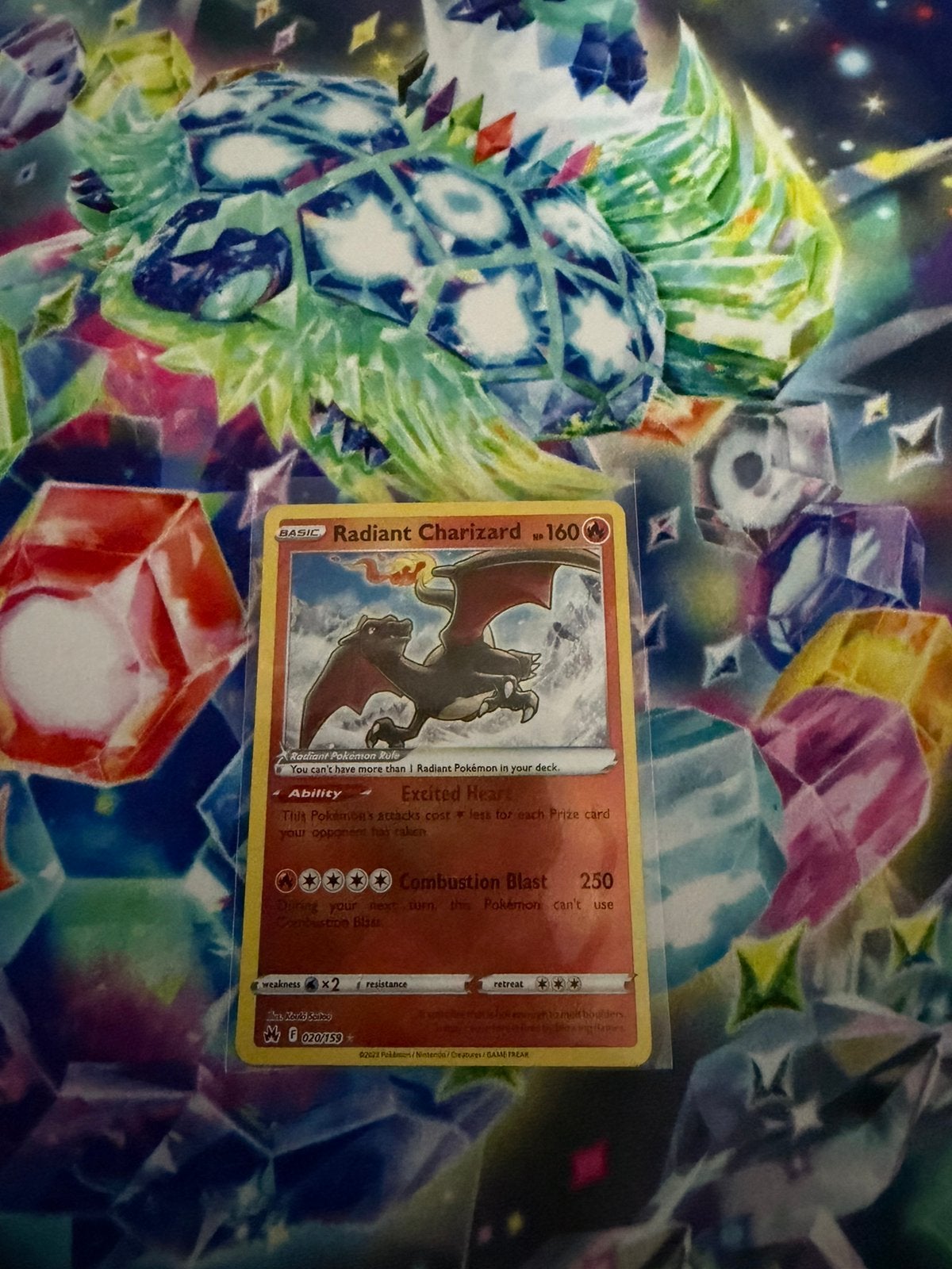 Radiant charizard. Crz, Ophalen of Verzenden, Zo goed als nieuw