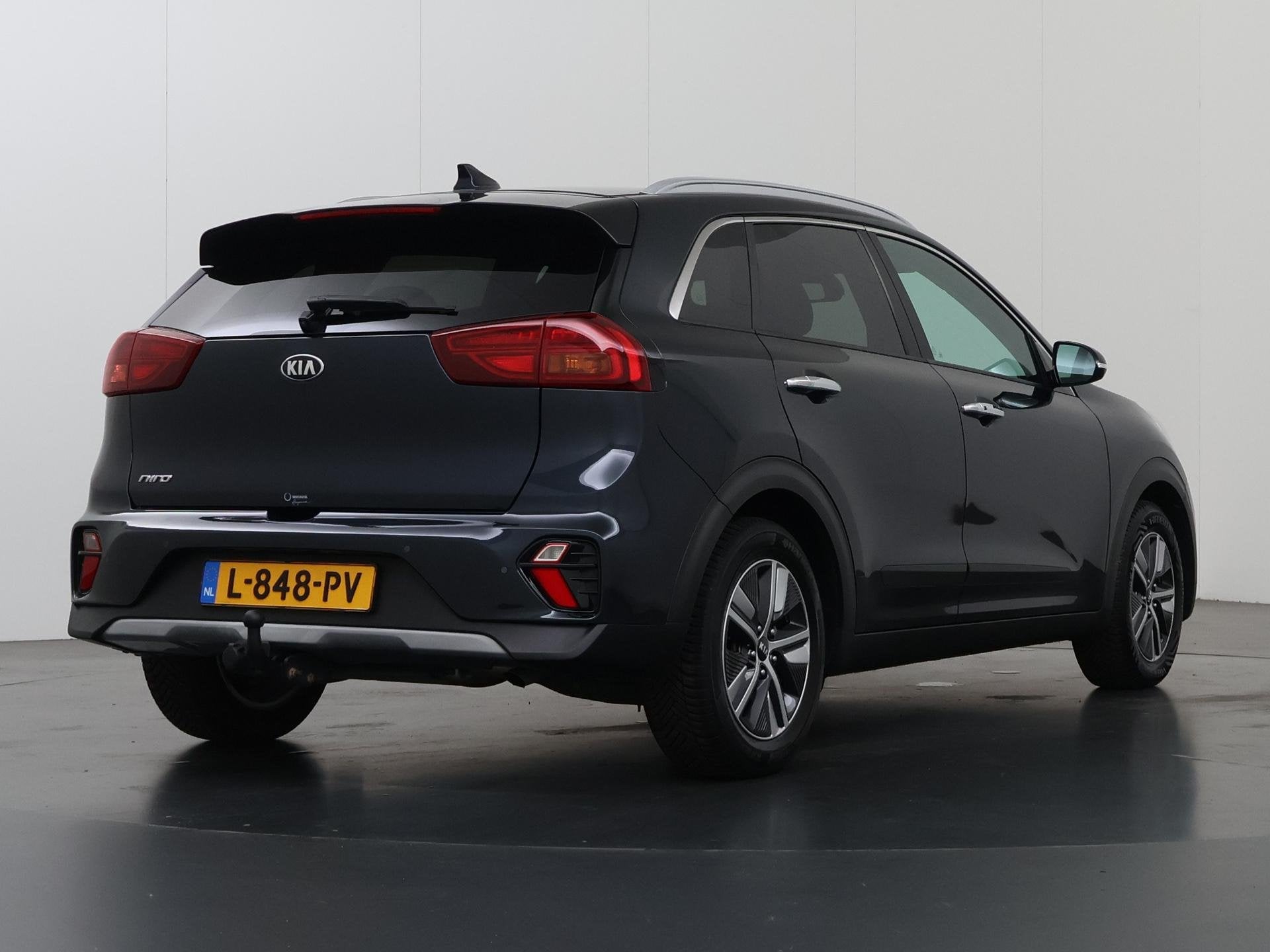 Foto 2 van Kia Niro 1.6 GDi Hybrid DynamicPlusLine | Trekhaak | Schuif