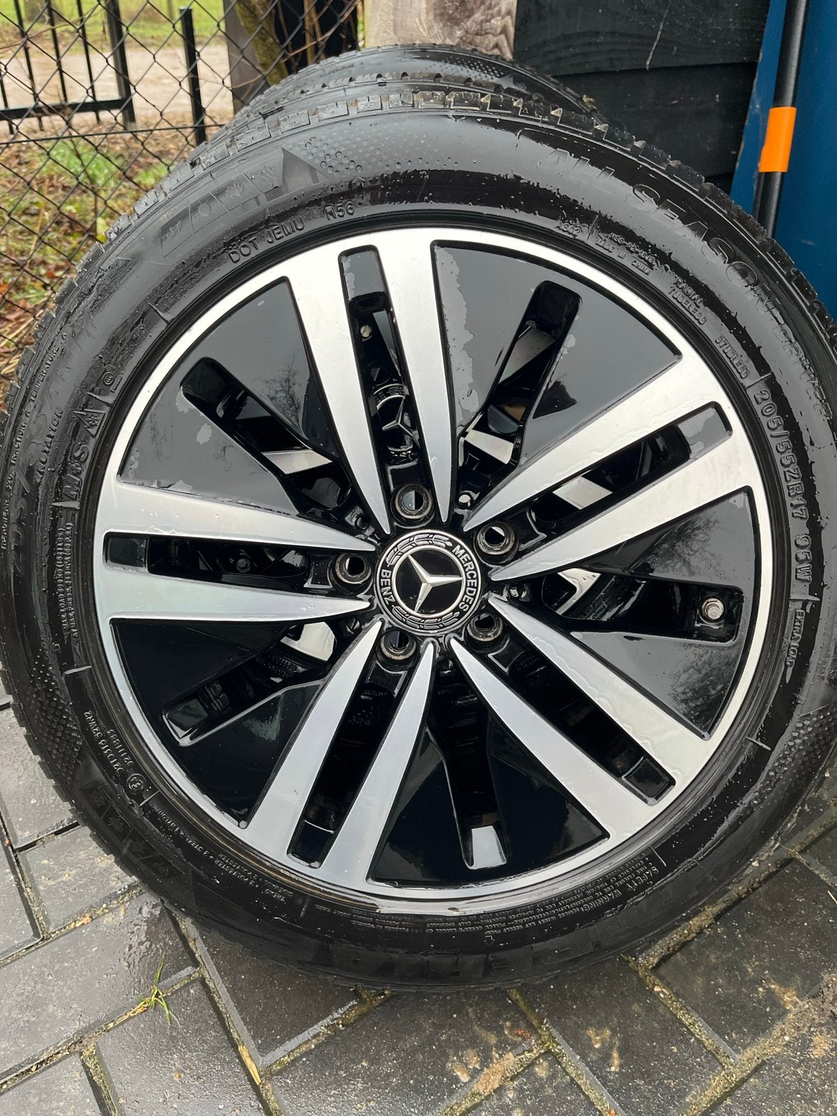 Mercedes-Benz A-Klasse (W177) Lichtmetalen Velgen met All Se, Ophalen, Gebruikt, Banden en Velgen, 17 inch