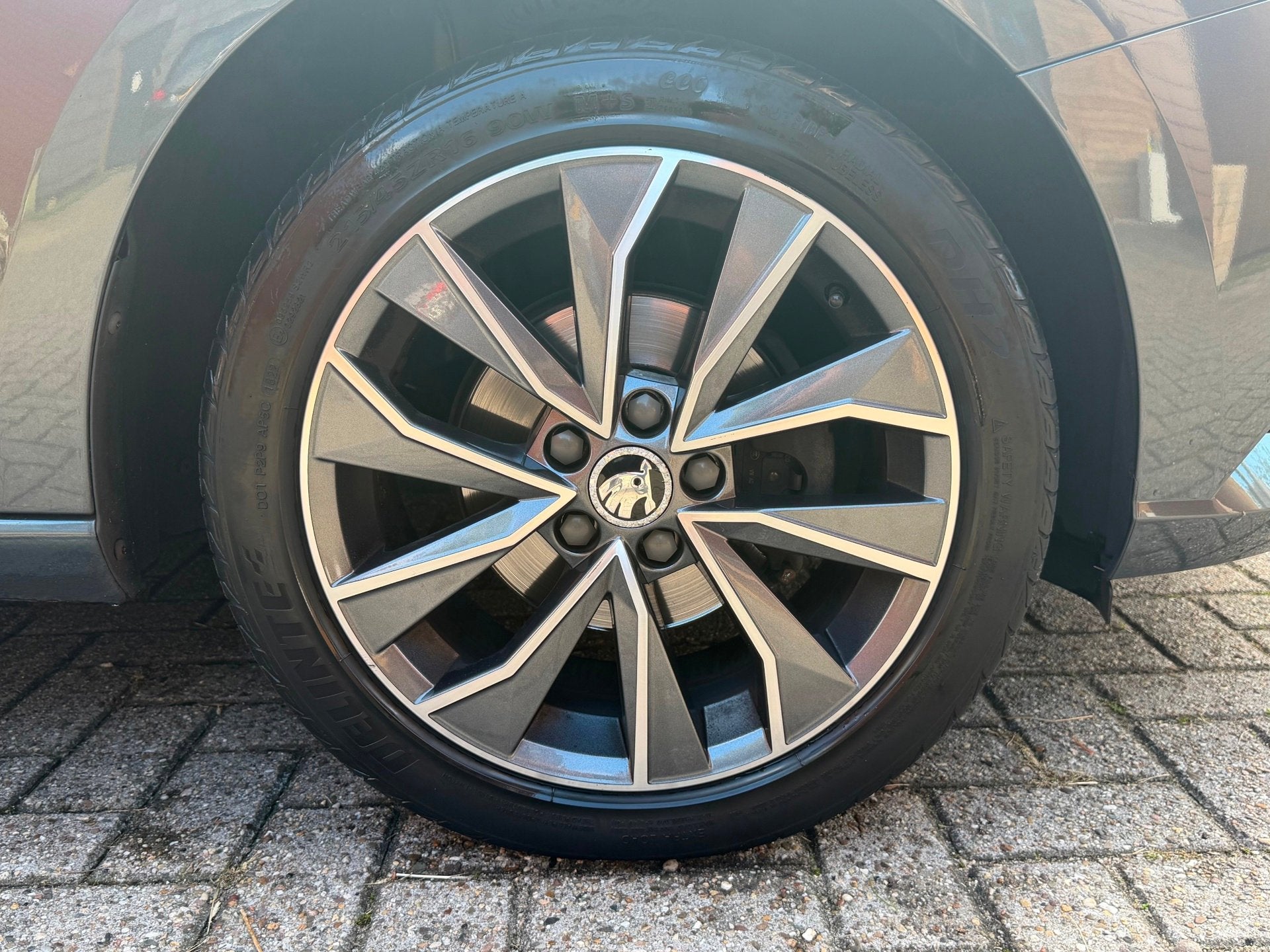 Foto 9 van Skoda Fabia Combi 1.0 TSI Drive grijs 2017 CRUISE|NAVI|NAP