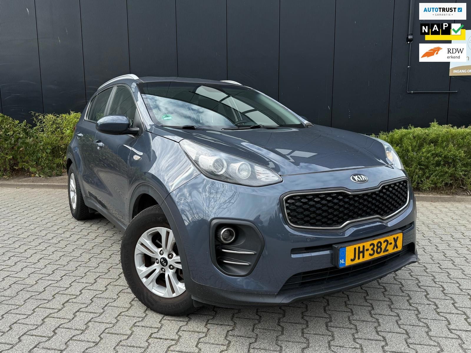Kia Sportage 1.6 GDI ComfortLine Navigator, Voorwielaandrijving, Gebruikt, 4 cilinders, Blauw