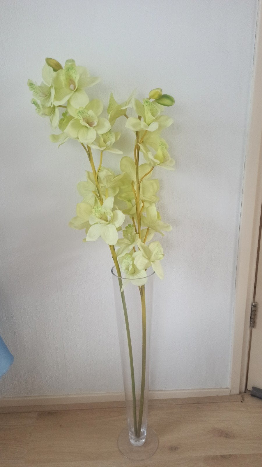 Vaas 60 cm met lange 2 orchidee takken., Ophalen of Verzenden, Zo goed als nieuw, Kunstbloem