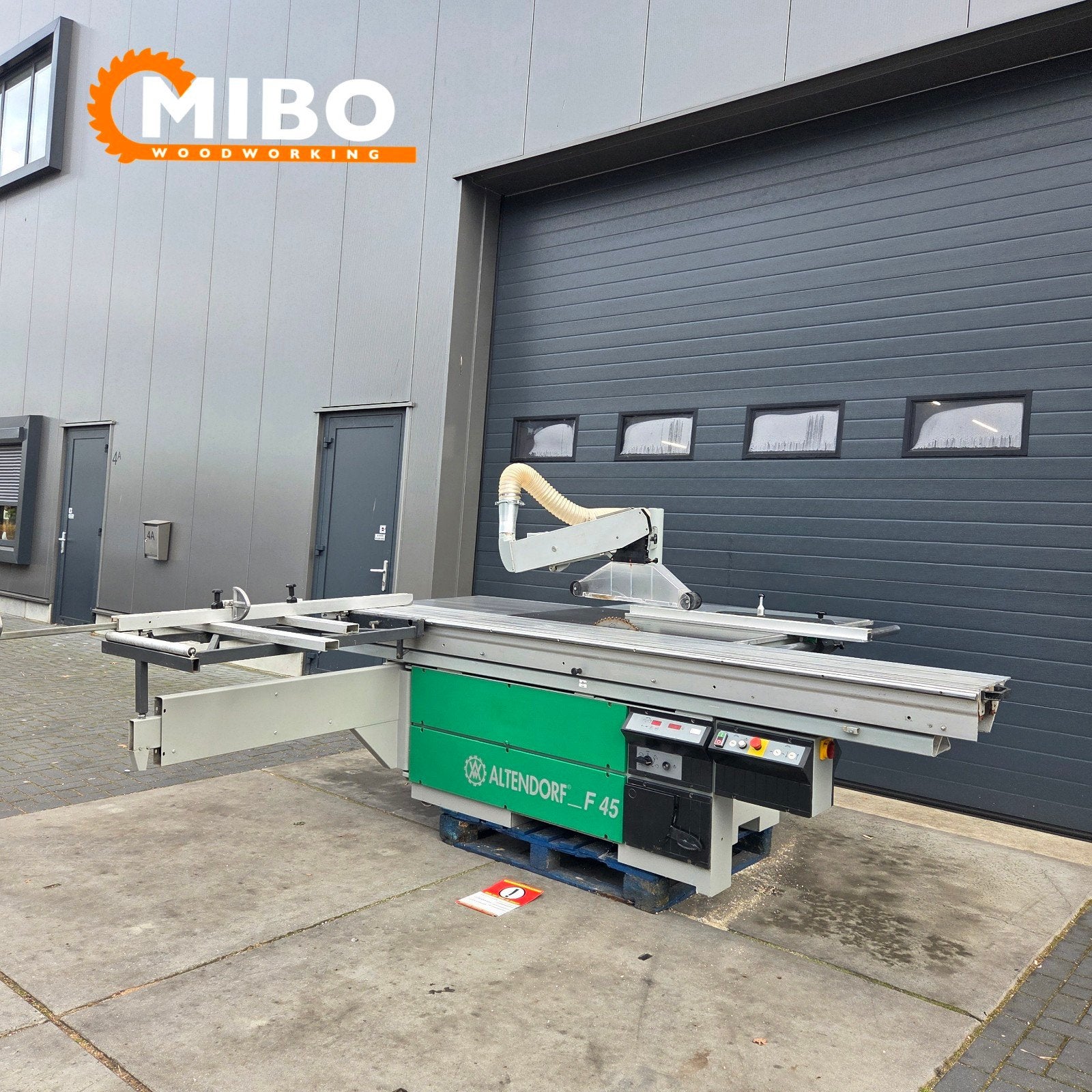 Altendorf F45 Formaatzaag 3200mm 45graden ** paneelzaag