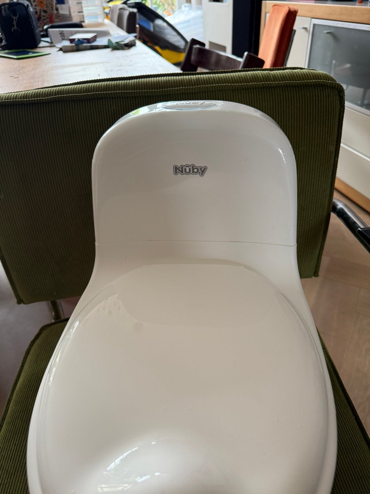 Nuby wc-tje + 2 Toiletverkleiners, Ophalen, Zo goed als nieuw