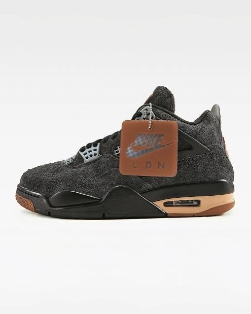 Air Jordan 4 Retro 'London' - Maat 44, Kleding | Heren, Zwart, Nieuw, Ophalen of Verzenden, Sneakers of Gympen
