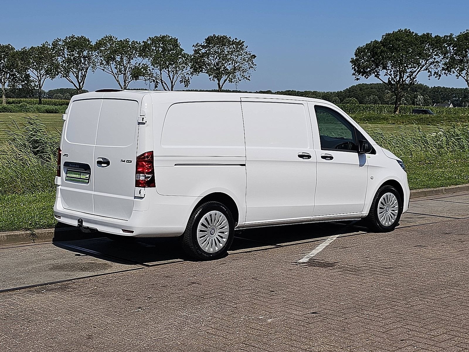 MERCEDES-BENZ VITO 114 l2 led navi automaat, Auto's, Bestelauto's, Automaat, 136 pk, Euro 6, 1907 kg