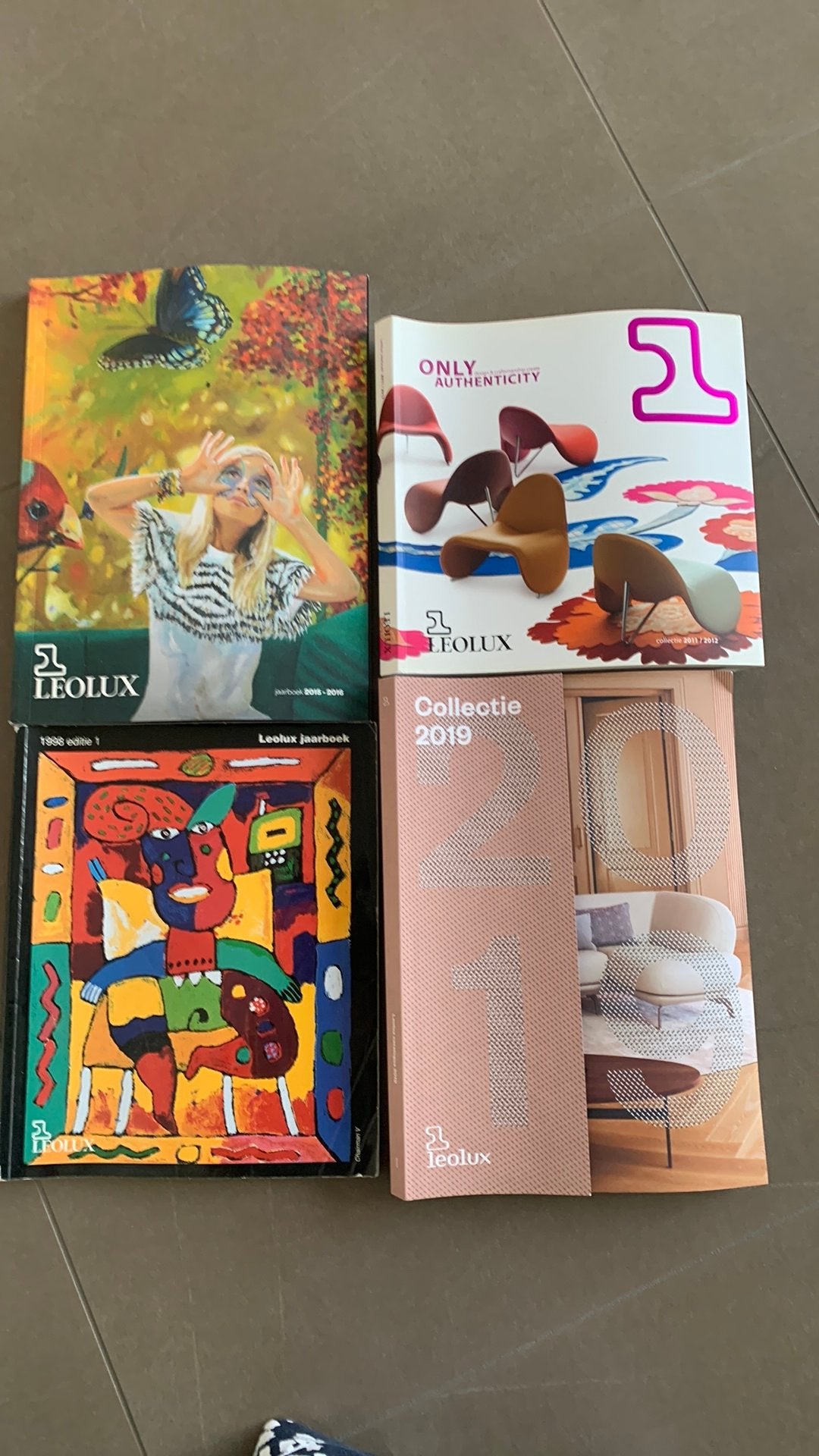 Leolux catalogussen 4 stuks, Boeken, Ophalen of Verzenden, Gelezen, Catalogus