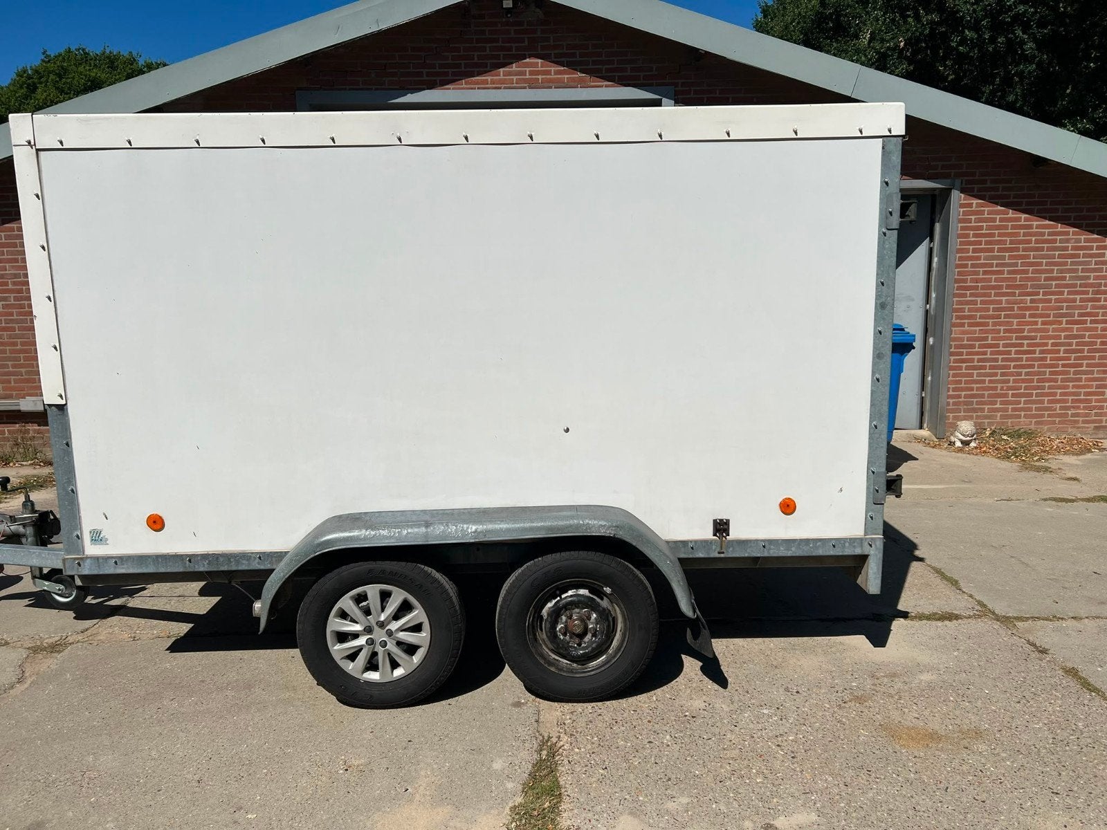te koop: gesloten aanhanger., Ophalen