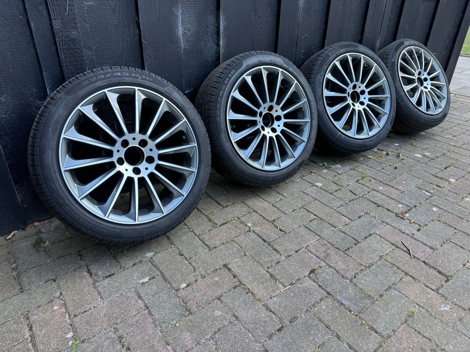 18” GMP Stellar Velgen Antraciet + Pirelli Band & TPMS 5x112, Auto-onderdelen, Banden en Velgen, 18 inch, Gebruikt, Banden en Velgen
