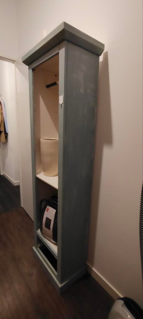 Leuke smalle kast ( licht groen), Huis en Inrichting, Ophalen, Gebruikt, 50 tot 100 cm, 150 tot 200 cm