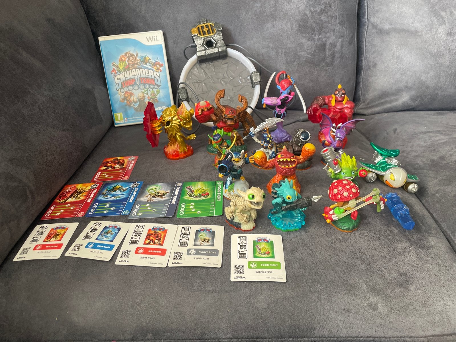 Skylanders  Trap Team Wii met 15+ figuren en portal, Avontuur en Actie, Gebruikt, 2 spelers, Eén computer