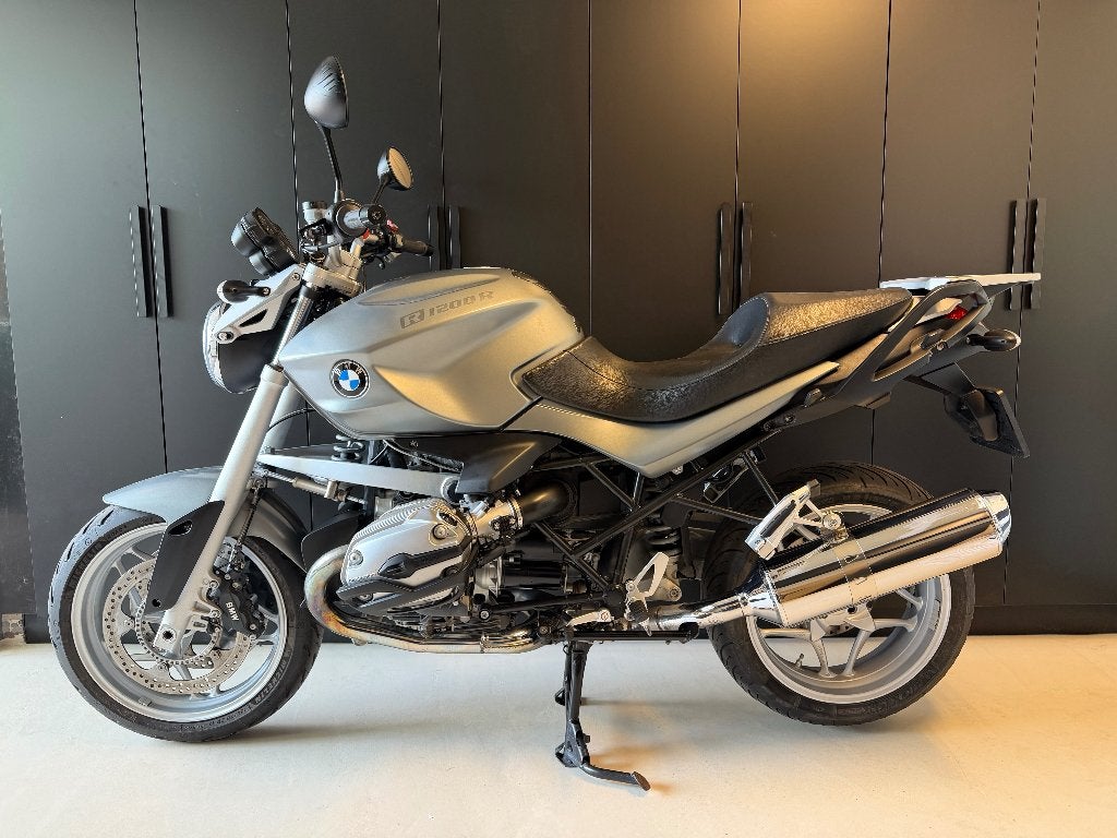 BMW R1200R — ESA, ASC, RDC, 3 koffers, grote beurt, Motoren, 2 cilinders, Handvatverwarming, Motorrijbewijs A, Gebruikt