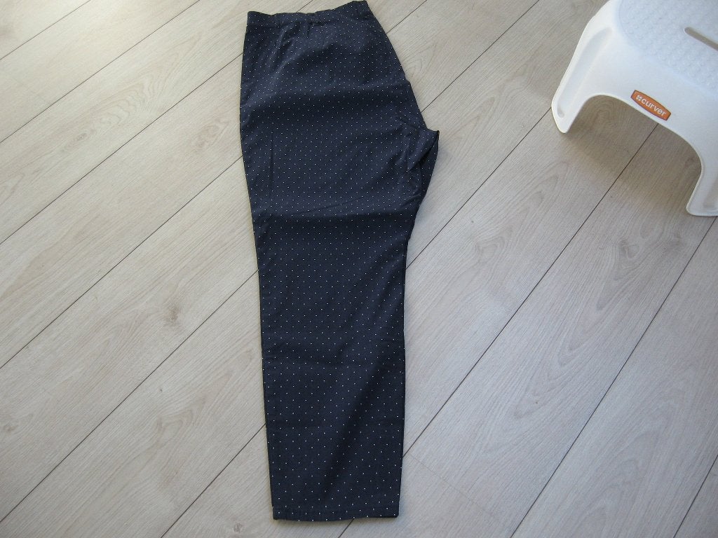 Nw blauwe CISO broek m stippen maat 54 €15,00.recht model., Ophalen of Verzenden, Nieuw, Blauw, Broek of Spijkerbroek