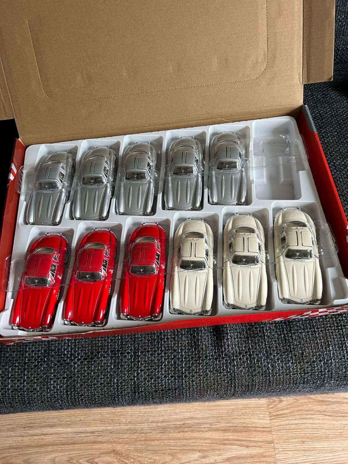 Metalen miniatuurauto, Ophalen of Verzenden, Nieuw, Auto