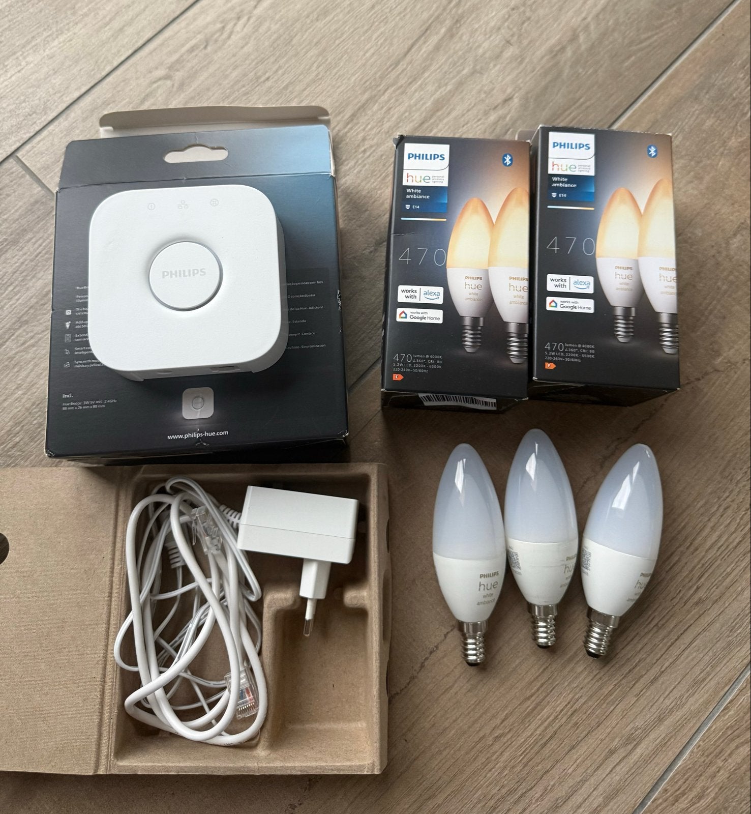 Philips Hue starter kit bridge, 3x E14 White Ambiance lampen, Philips Hue, Instelbaar wit, E14 (klein), Ophalen of Verzenden