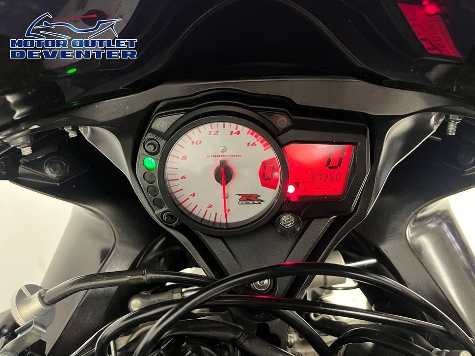 DIKKE SUZUKI GSX-R 750 GSXR 750 AKRAPOVIC (bj 2006), Motoren, 750 cc, SUZUKI, 4 cilinders, Motorrijbewijs A
