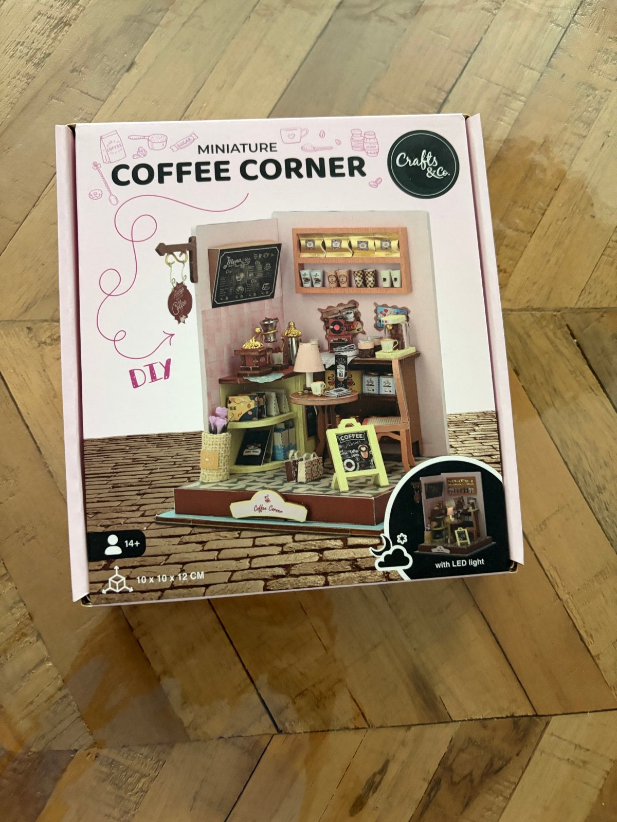 DIY Miniatuur Koffiehoek Knutselset met LED-licht, Overige thema's, Nieuw, Meerkleurig, Elektrisch