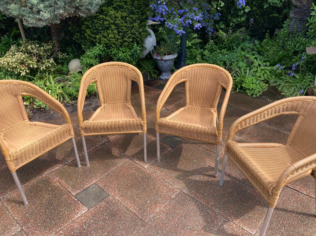 4 stoeltjes, Huis en Inrichting, Stoelen, Ophalen, Zo goed als nieuw, Twee