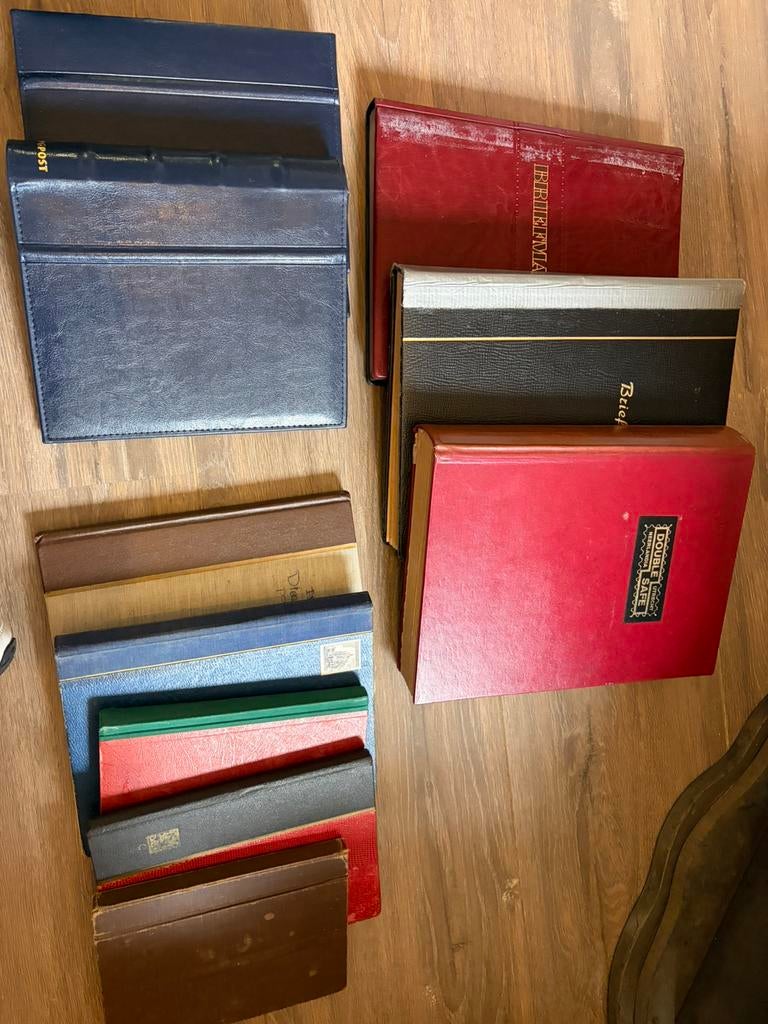 8lege postzegelalbums, Postzegels en Munten, Postzegels | Volle albums en Verzamelingen, Ophalen of Verzenden, Nederland