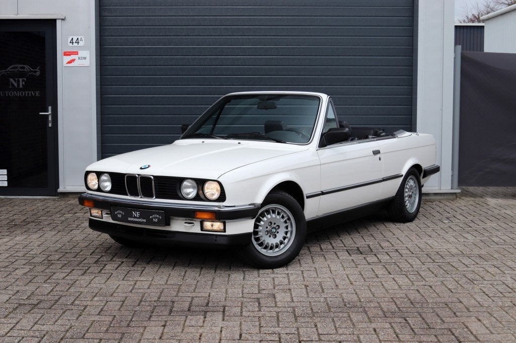 Bmw 3-SERIE 325i Cabriolet E30 - Collector! - History!, Auto's, 2494 cc, Cabriolet, 4 stoelen, Wit
