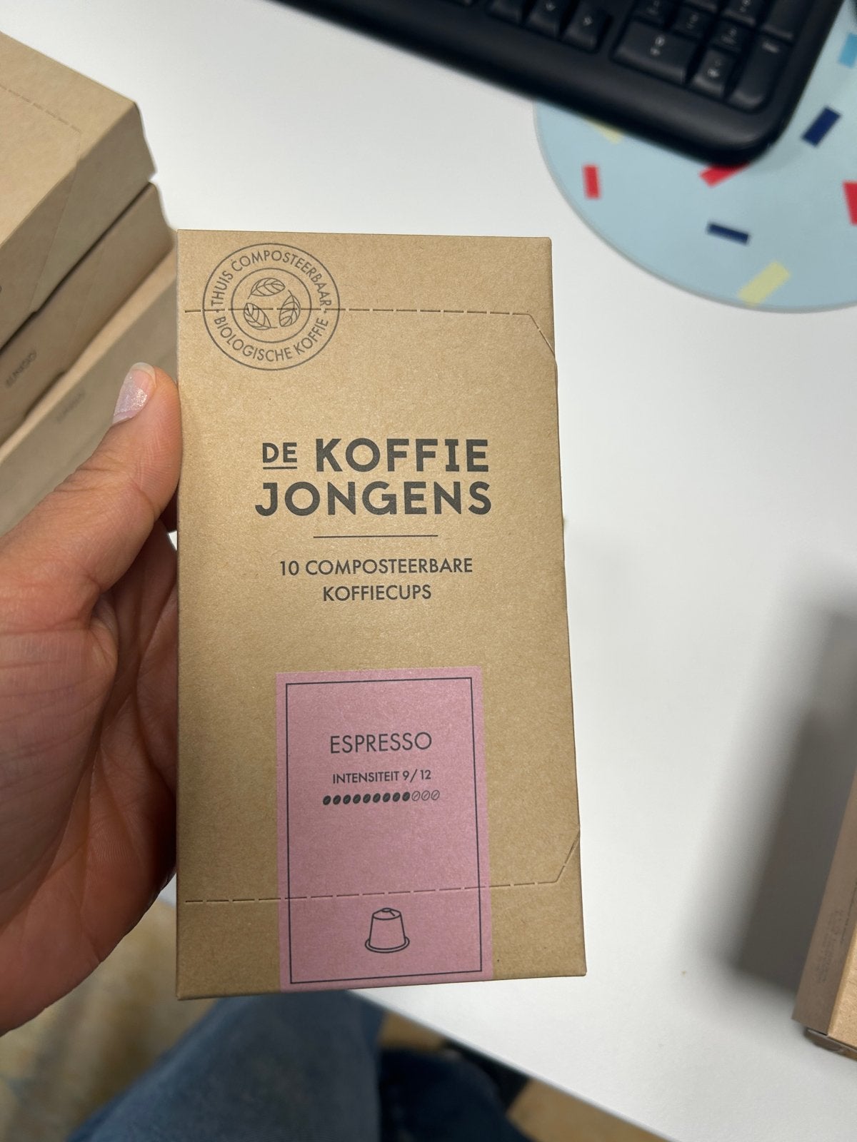 Foto 7 van Krups Nespresso Essenza Mini met capsulehouder