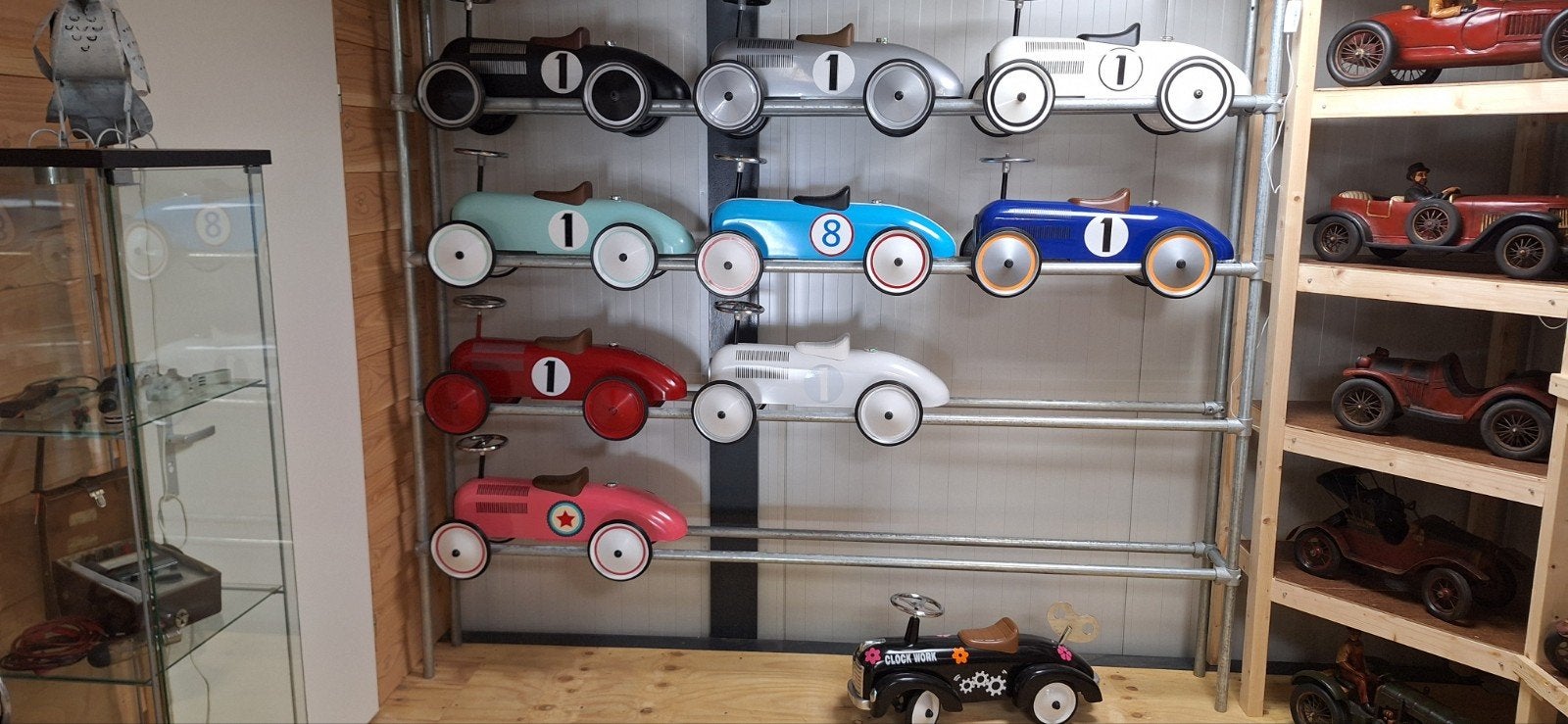 Diverse loopauto's, Ophalen