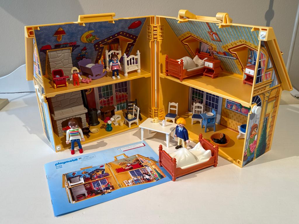 Playmobil Poppenhuis 5167 Draagbaar Huis met Meubels, Ophalen of Verzenden, Zo goed als nieuw, Poppenhuis