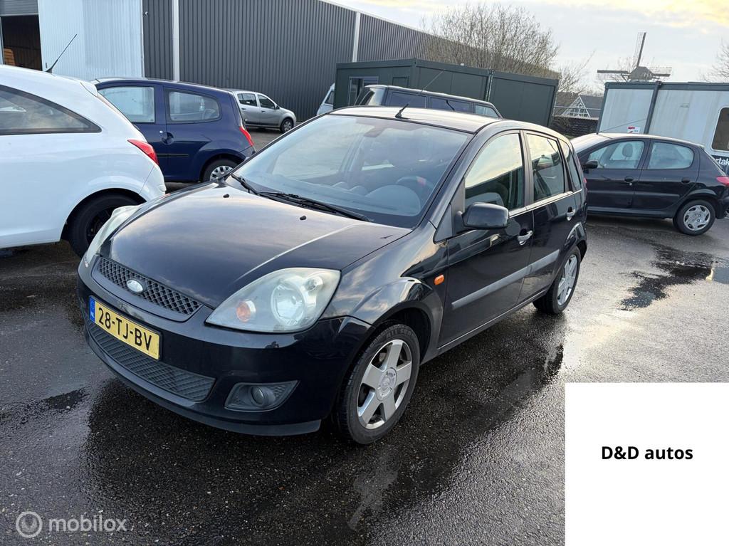 Ford Fiesta 1.6-16V Ghia, Voorwielaandrijving, 1596 cc, 4 cilinders, Zwart