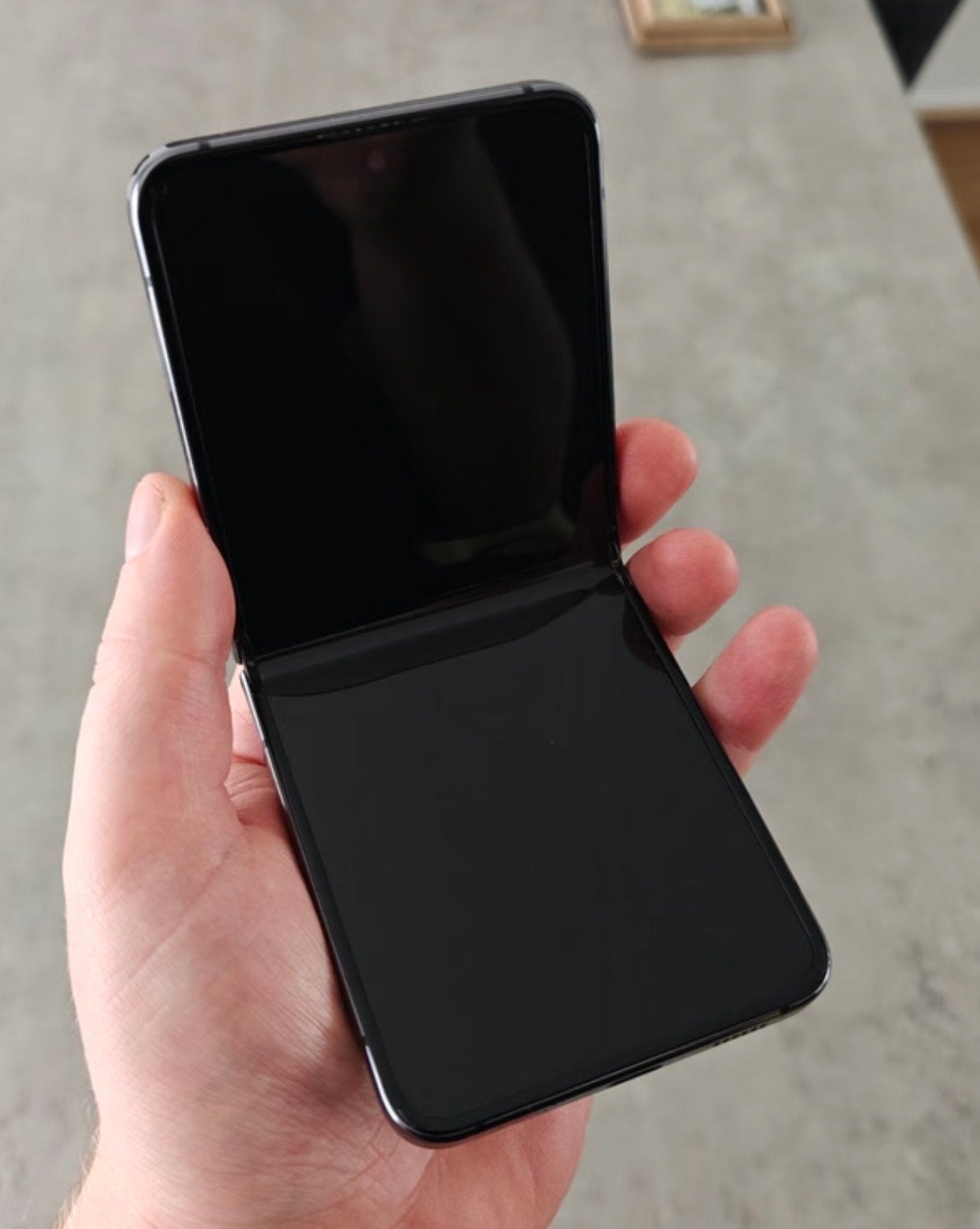 Foto 3 van Samsung Galaxy Z Flip5 256GB met defect fold scherm
