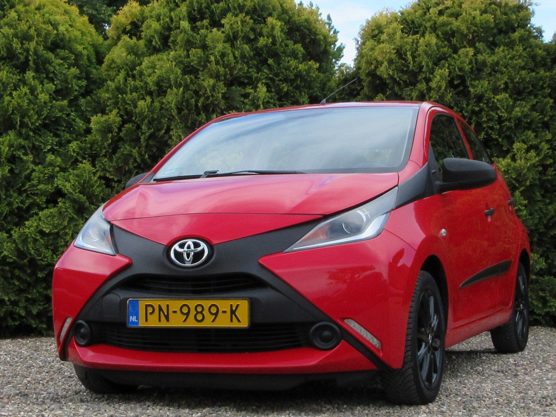 Toyota Aygo 1.0 VVT-i x-now 5-drs * Airco * Lm velgen *, Voorwielaandrijving, Stof, 4 stoelen, Origineel Nederlands