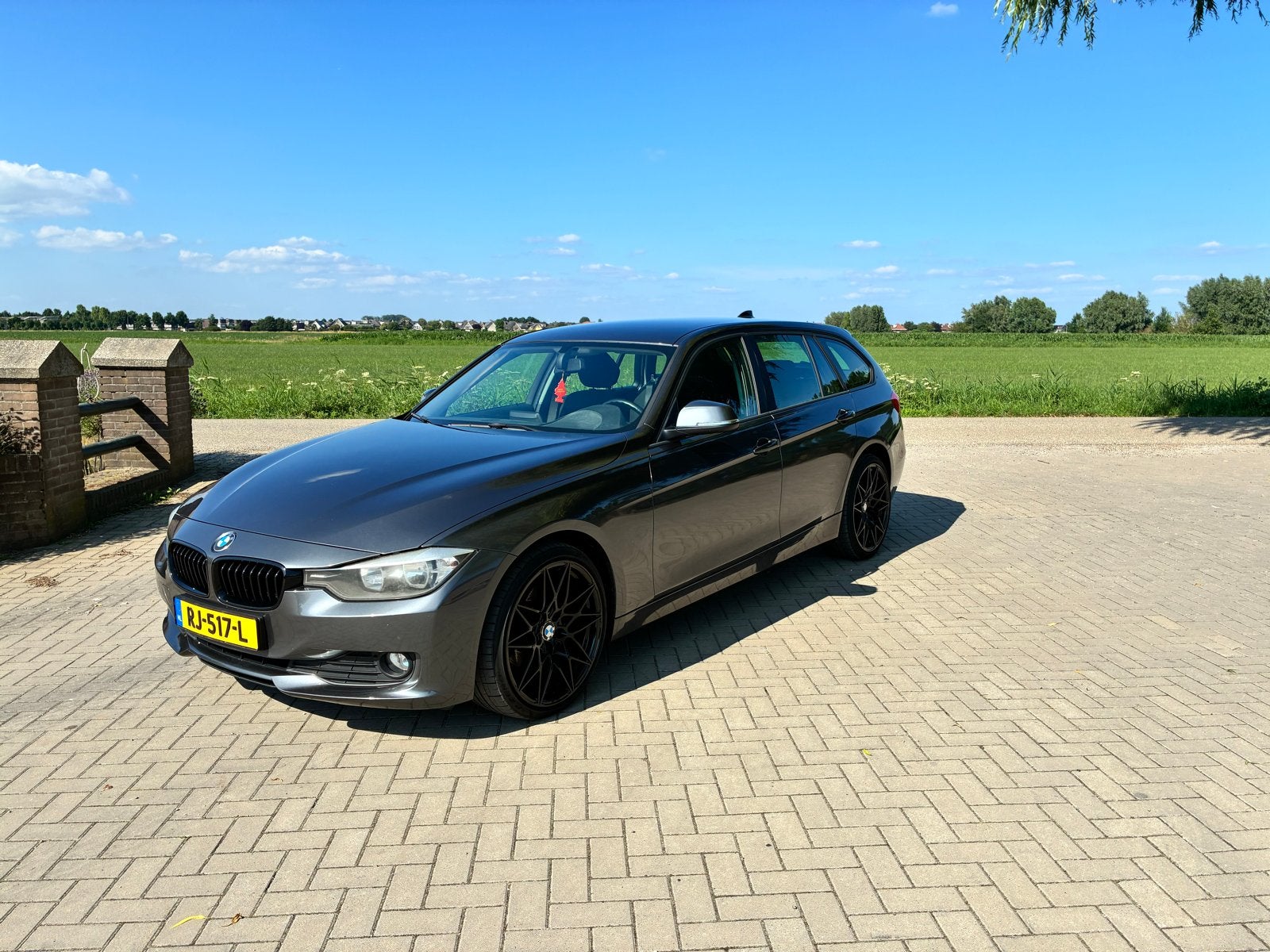 BMW 3-Serie 2.0 316D Xdrive Touring 2013 Grijs, Auto's, BMW, Particulier, 3-Serie, Diesel, B, Stationwagon, Handgeschakeld, Geïmporteerd