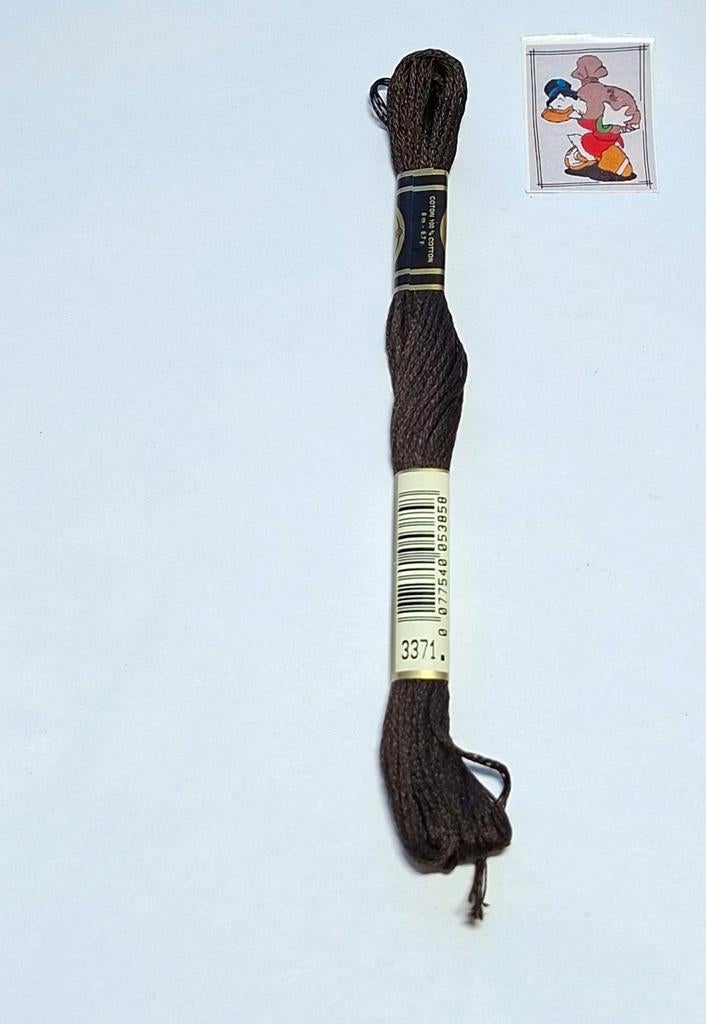 DMC mouline, bruin 3371, Mulhouse, France, Ophalen of Verzenden, Borduurgaren of Zijde, DMC