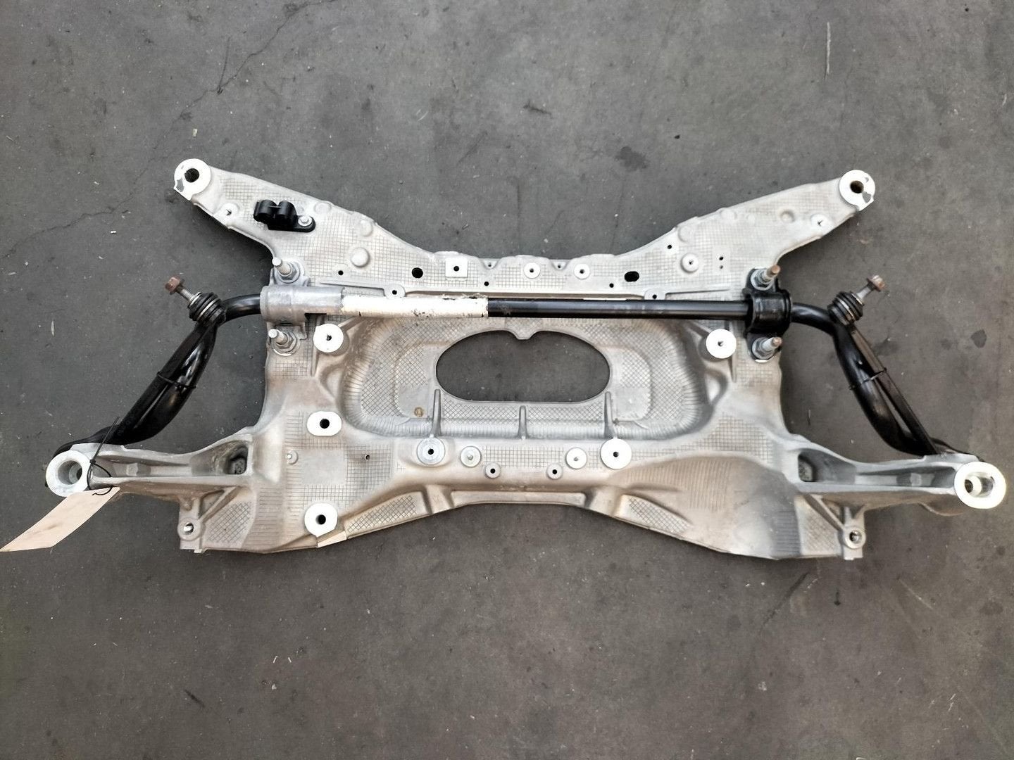 JAGUAR E PACE X540 P300E PHEV R Dynamic SUBFRAME VOOR 2021, Ophalen of Verzenden, Gebruikt, Stiba lid