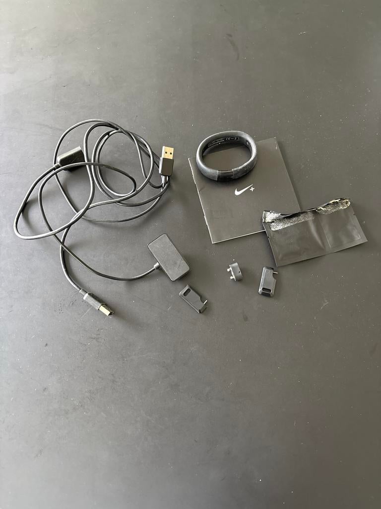 Nike Fuelband - voor verzamelaar, Sieraden, Tassen en Uiterlijk, Activity trackers, Gebruikt, Android, Zwart, Ophalen of Verzenden