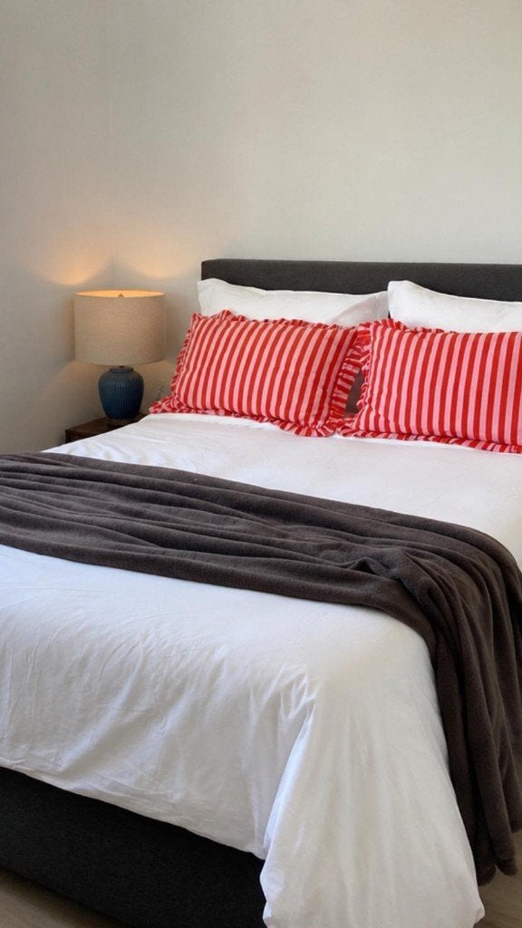 Te Koop: TEMPUR Sensation Elite Bed (Matras + Bedframe), Tweepersoons, Zo goed als nieuw, Bedbodem, 200 cm