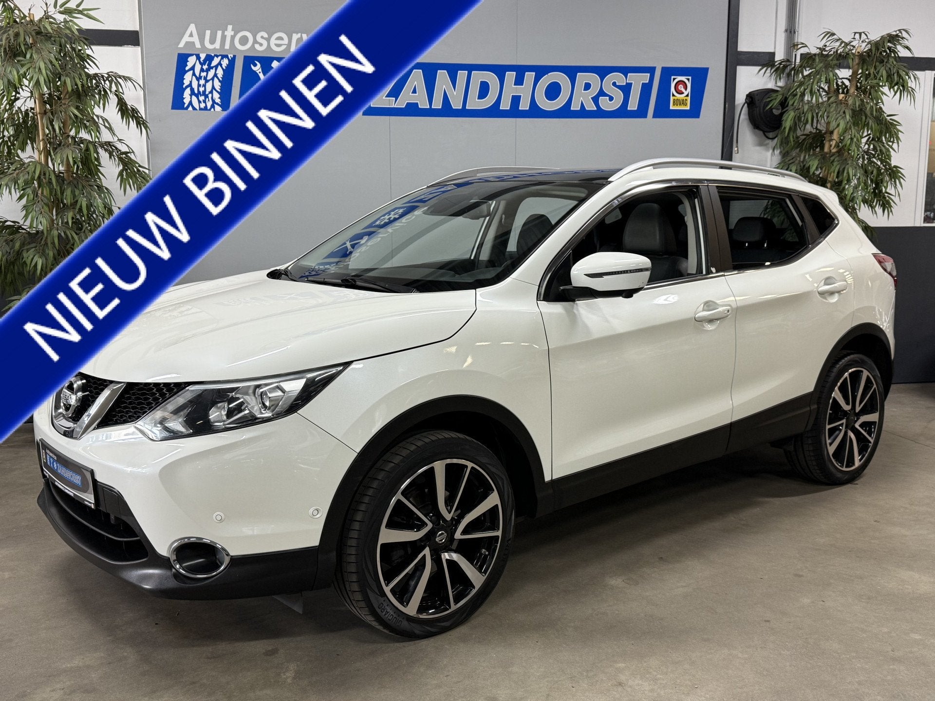 Nissan QASHQAI 1.2 Tekna Leder//Pano//Clima (bj 2017), Voorwielaandrijving, Gebruikt, 4 cilinders, 116 pk