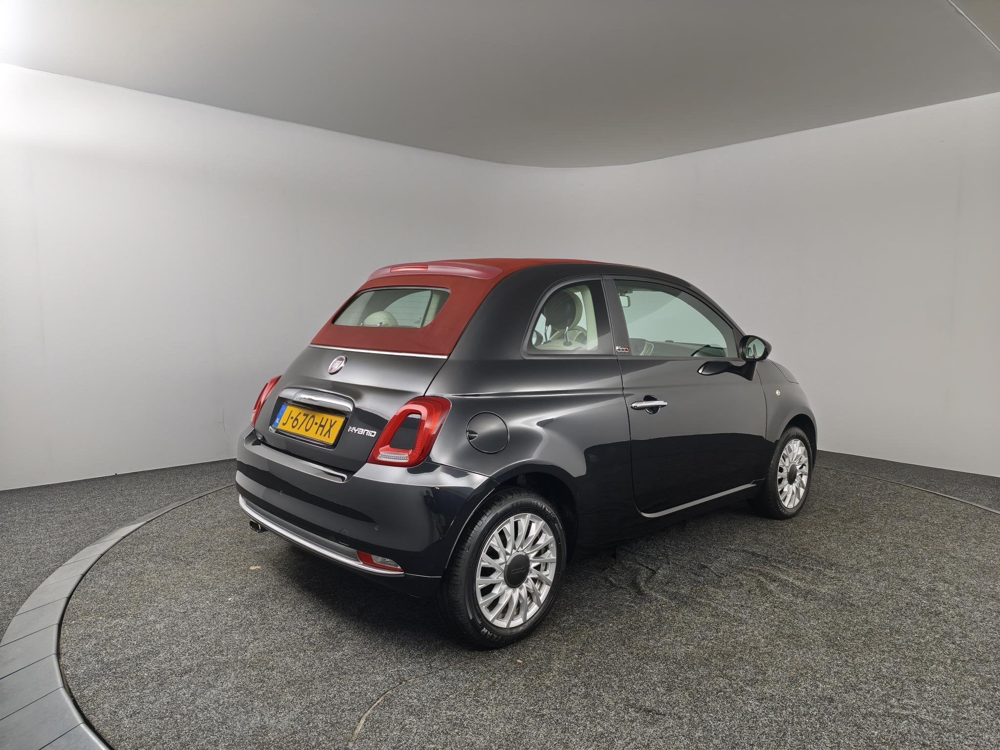 Fiat 500 C 1.0 Hybrid Lounge l parkeersensor l, Auto's, Voorwielaandrijving, Stof, Euro 6, Cabriolet