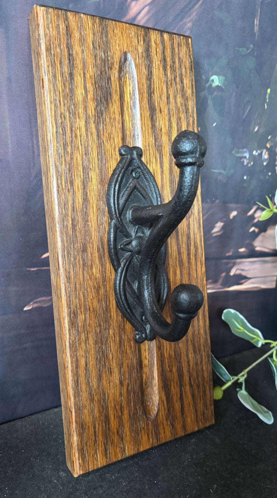 Stoer brocante robuuste haak op houten paneel 31x12cm, Ophalen of Verzenden, Zo goed als nieuw