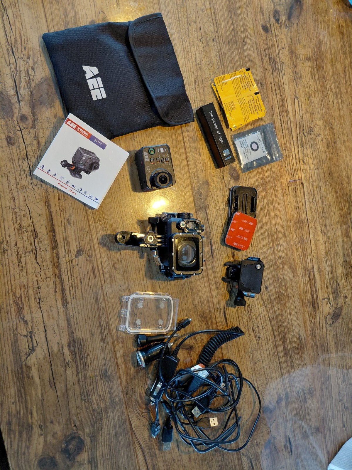 AEE MagiCam S71 Action Camera met accessoires, Ophalen of Verzenden