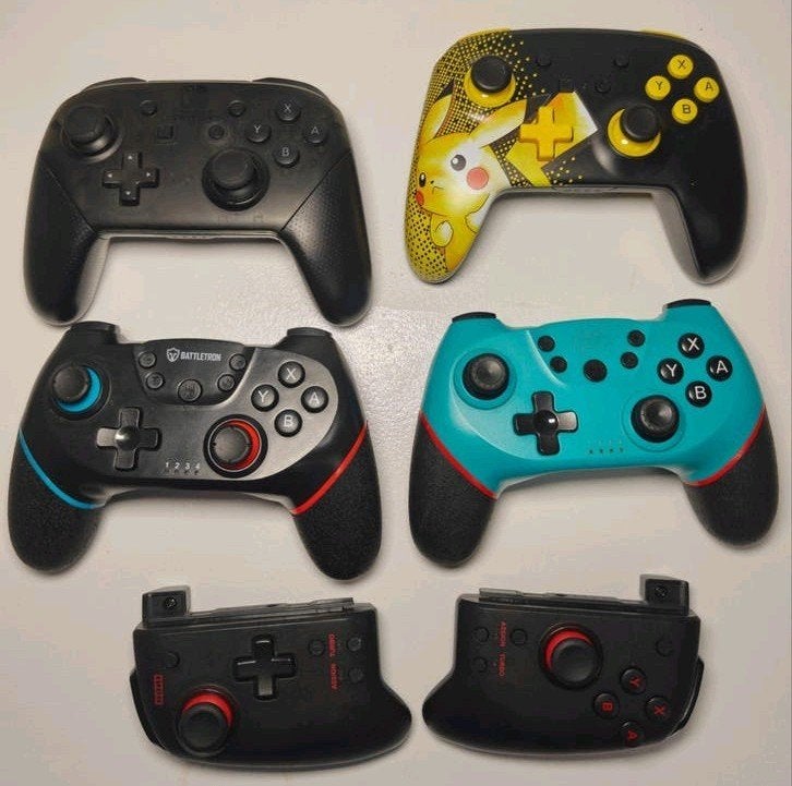 Nintendo Switch controllers - Diverse modellen, Spelcomputers en Games, Spelcomputers | Nintendo Switch, Nintendo, Gebruikt, Nintendo of Europe GmbH, Goldsteinstr. 235, 60528 Frankfurt am Main, Duitsland