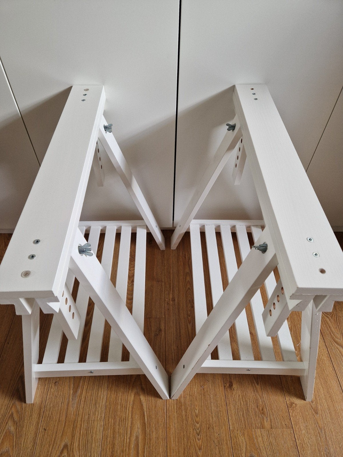 IKEA MITTBACK Schragen 2x - Wit, Massief Hout, Huis en Inrichting, Bureaus, Gebruikt, Overige typen, IKEA, Scandinavisch, Hout