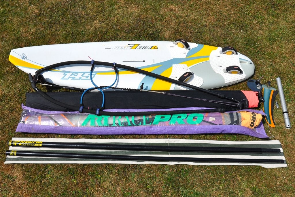 Fanatic E-Ray 145 complete Freeride set, Watersport en Boten, Windsurfen, Ophalen, 250 tot 300 cm, Gebruikt, Met mast