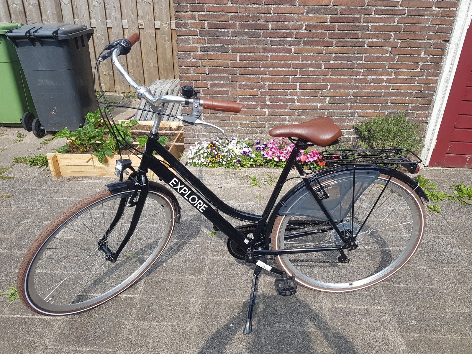 Zwarte damesfiets 'EXPLORE' met bruine accenten, Fietsen en Brommers, Fietsen | Dames | Damesfietsen, Velgrem, Ophalen, Overige merken