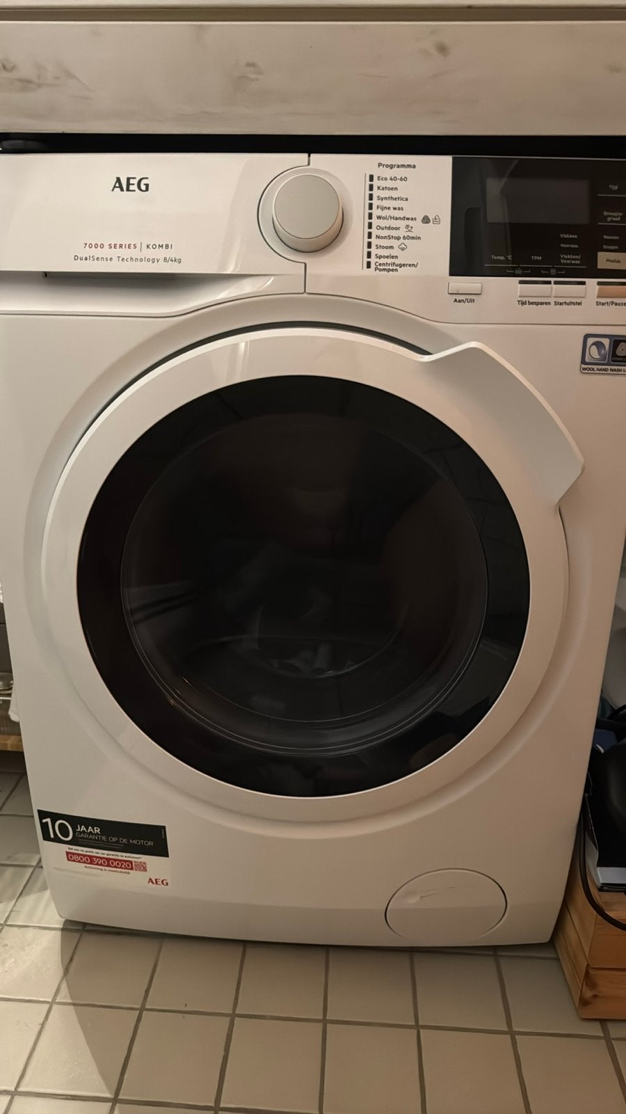 AEG was- droogcombinatie, 6 tot 8 kg, Ophalen, Zo goed als nieuw, 85 tot 90 cm