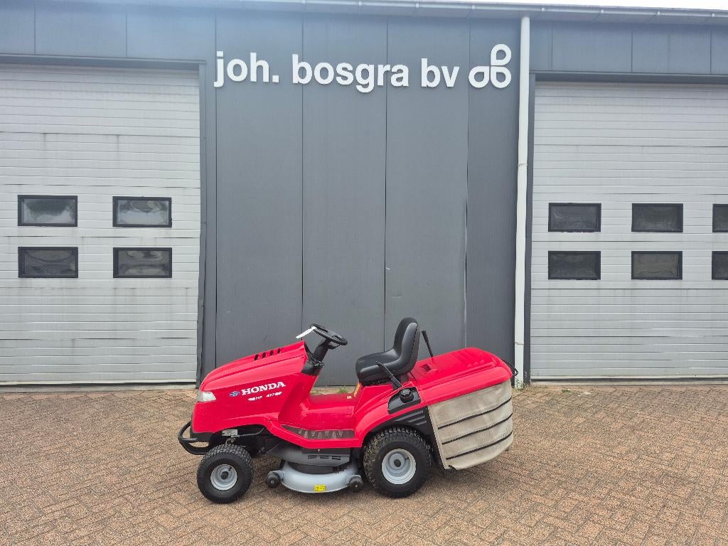 Honda zitmaaier HF 2417 HB, Ophalen, Opvangbak