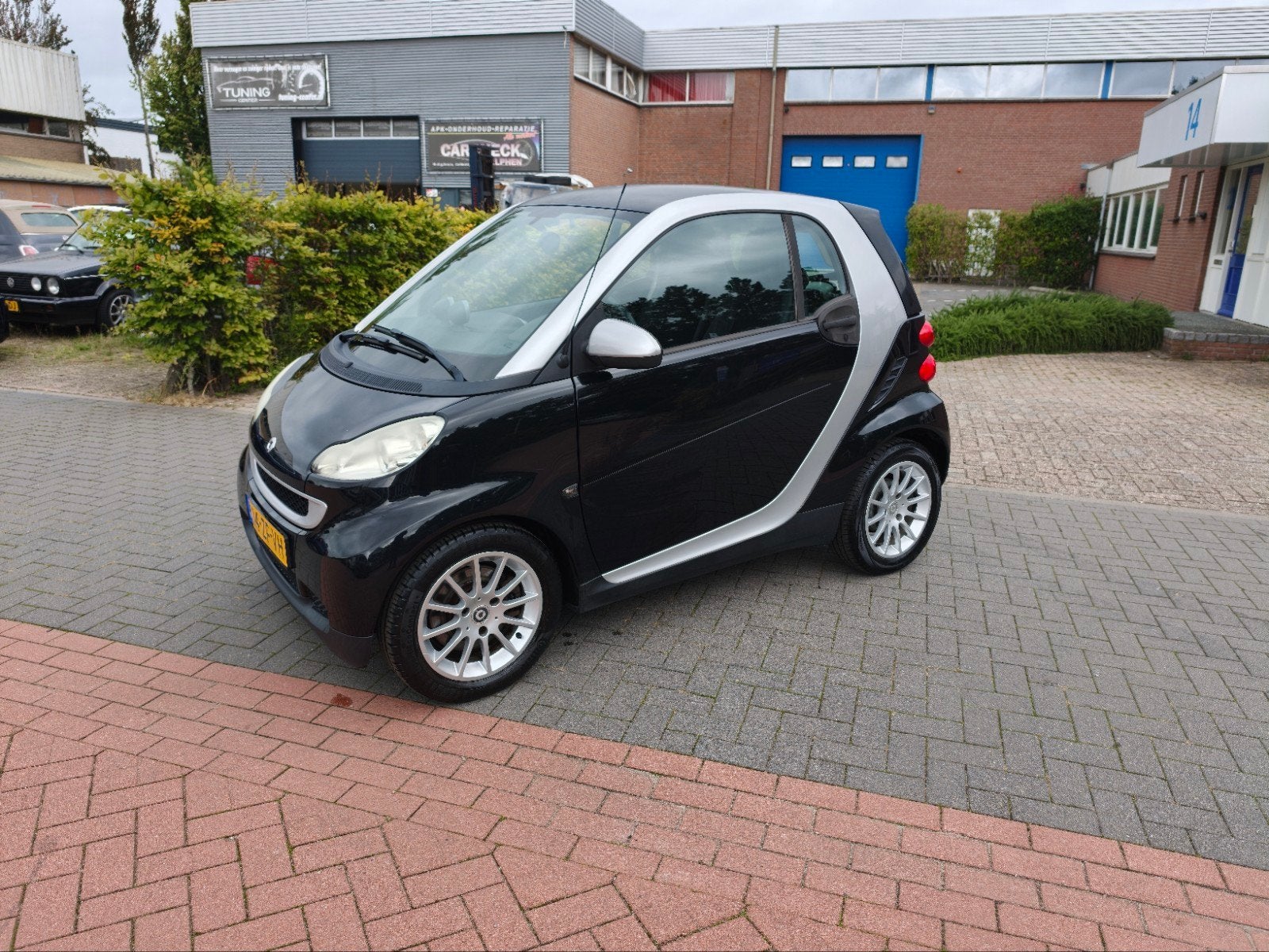 Smart ForTwo 1.0 Coupe 71PK  AUT 2008 Pano Airco Apk!, Dealer onderhouden, 18 €/maand, Origineel Nederlands, Bedrijf