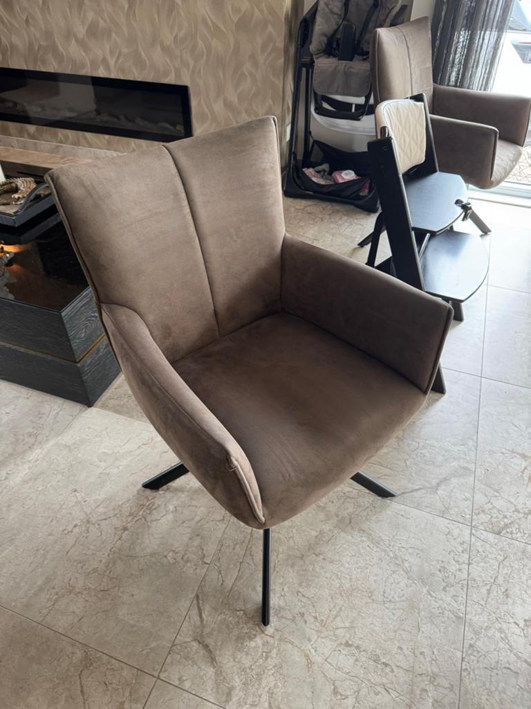 6x Eettafelstoelen Pronto, 180 draaipoot, vlekbestendig, Huis en Inrichting, Stoelen, Ophalen, Bruin, Zo goed als nieuw, Stof