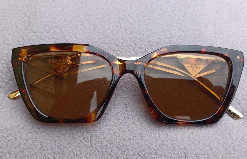 PRADA MILANO...  RAY BAN 3025 vintage zonnebril., Ophalen, Zonnebril, Overige kleuren, Zo goed als nieuw