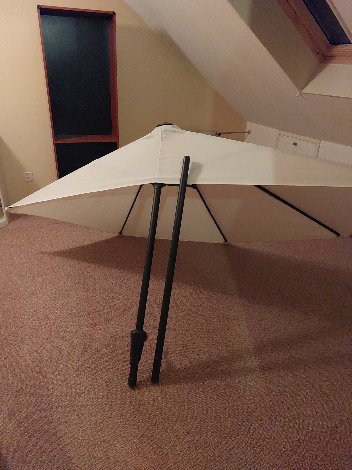 Balkonparasol - Ideaal voor kleine buitenruimtes, Ophalen, Kantelbaar, Nieuw, 1 tot 2 meter